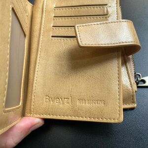 Bveyzi Tan Leather Wallet with RFID Blocking